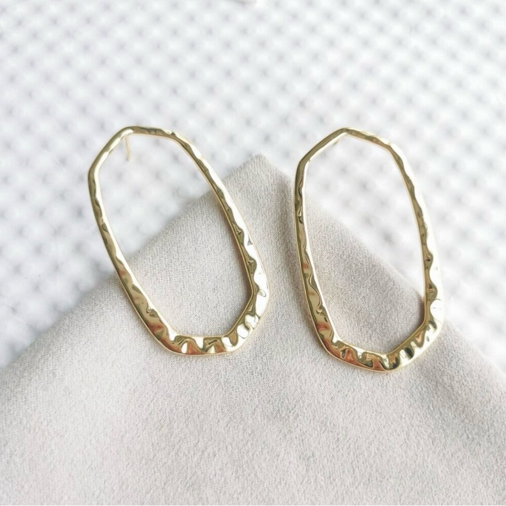 NWT Kendra Scott Textured Gold Zorte Earrings - Picture 3 of 5
